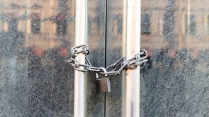 Dezvăluire șocantă despre clubul din Superliga României care e aproape să dea faliment: „Datoriile ar fi ajuns la 8.000.000 de euro. Se pune lacătul”