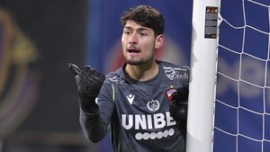 Ștefan Fara crede că tot ce s-a întâmplat la Dinamo în ultimele zile a fost un pretext. Ce salariu avea și cum i s-a părut monologul public al antrenorului Ovidiu Burcă