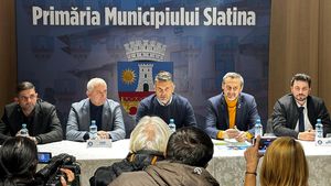 Claudiu Niculescu, prezentat la primărie ca antrenor la CSM Slatina! Fiul rătăcitor s-a întors acasă după 30 de ani și trebuie să ducă ”echipa la noi performanțe”