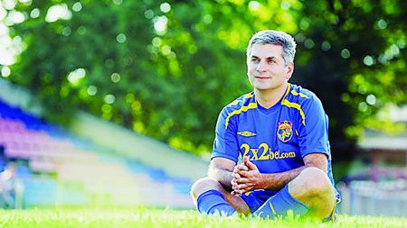 El e Becali de peste Prut!** Vezi cum dă note fotbaliștilor și ce premiu nebun pune la bătaie pentru acest sezon :)