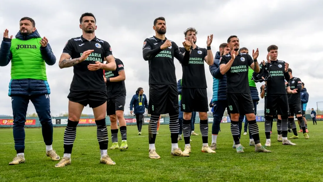 Corvinul Hunedoara va termina Grupa A a play-out-ului pe locul 1, dar Florin Maxim vrea să învingă CSM Focșani: ”Va fi meci dificil, cu o echipă arțăgoasă”