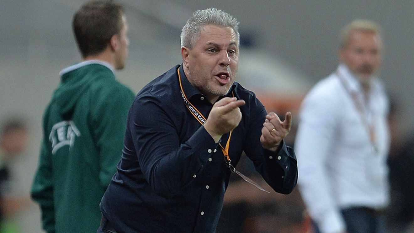 Șumudică își scoate pălăria în fața transferului reușit de FCSB: "E cel mai bun din România, eu mi l-am dorit mult!" Fotbalistul surpriză lăudat de toată lumea: "I-am zis și lui Reghe..." 