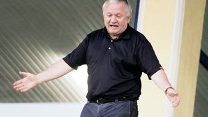"Ce mare antrenor e Andone?** I-au cumpărat alții titlurile! E clar, "Fălcosul" e nebun"