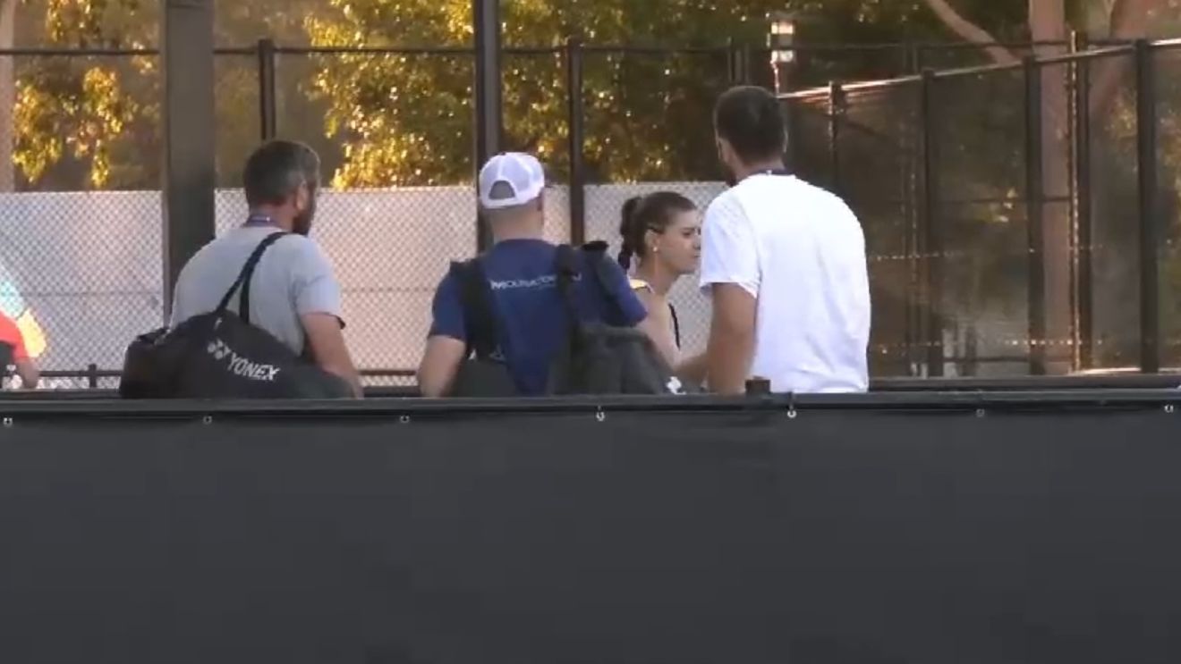 Ion Ion Țiriac, așa cum nu a mai fost văzut vreodată în public: ce i-a făcut iubitei lui, Sorana Cîrstea, la marginea terenului! Gestul unic pentru fiul lui Ion Țiriac | VIDEO