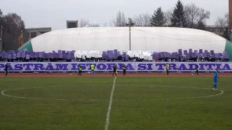 Sărbătoare în avans pentru ASU Politehnica.** Timișorenii au câștigat și cu Dacia Unirea, la ultimul meci pe stadionul Știința