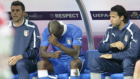 Croația a fost penalizată cu un punct în preliminariile Euro 2016, după svastica apărută pe teren la meciul cu Italia
