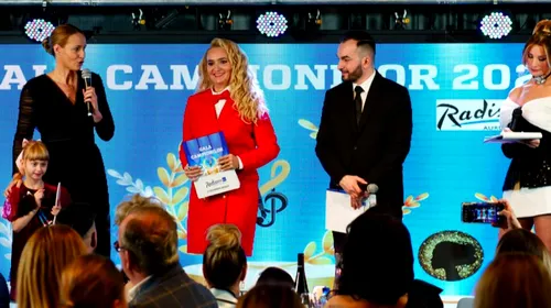 Alături de fetița ei, Camelia Potec a fost premiată pentru organizarea Campionatului European de înot pentru seniori, la Gala Campionilor 2023!
