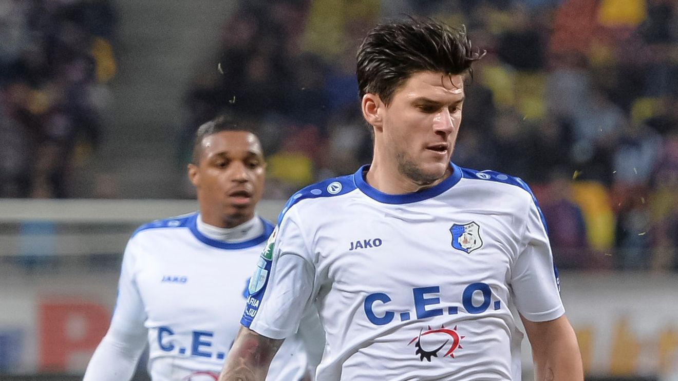 Primul eșec pentru mureșeni pe teren propriu. ASA Târgu Mureș - Pandurii 0-1. Săpunaru a înscris dintr-un penalty provocat de un fault al lui Stăncioiu la Hora. Mutu a intrat în repriza a doua, însă n-a impresionat