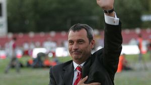 Exclusiv/ **Rednic: "Am două oferte, dar vreau să rămân la Dinamo"
