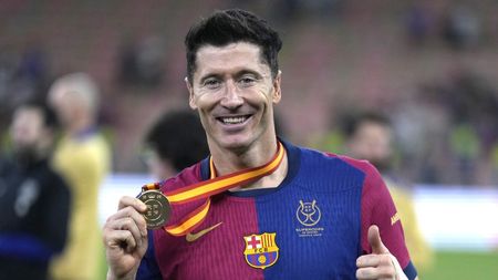 Ce le-a spus Joan Laporta starurilor sale, după Real Madrid - FC Barcelona 2-5. Robert Lewandowski a dezvăluit mesajul președintelui