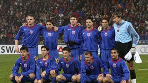 TOTUL DESPRE ELEVII MEI | Detalii neștiute despre Steaua EUROfantastică: ce meniu avea Ghionea, care a fost primul jucător pe care l-a felicitat Băsescu și ce fotbalist și-a trimis fiul la Dinamo