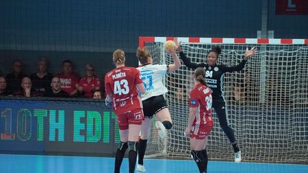 Am început cu dreptul ziua cea mare! Campioana României și-a luat revanșa cu stil în Liga Campionilor: victorie mare în Ungaria pentru CSM București