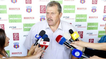 Duckadam refuză să-i răspundă lui Belo. "Echipa are nevoie de liniște"