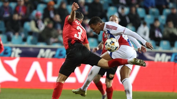 Oțelul Galați – Csikszereda Live Text Online, de la ora 18.00, în etapa 12 din Superligă. Duelul disperării pe Dunăre! Echipele probabile