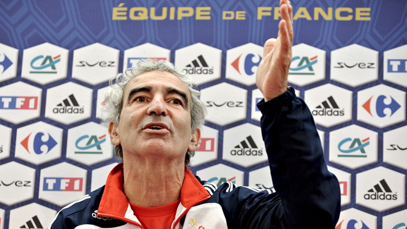 Incredibilul Domenech:** "Lumea trebuie să înceteze să mai viseze! Nu voi demisiona niciodată!"