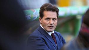 LOVITURĂ‚ de Teatru!** Novellino l-a refuzat pe Paszkany:  "Mulțumesc CFR-ului pentru ofertă!" De ce a picat totul și cine e interimar