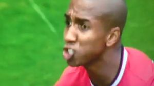 Nu există așa ceva. Ce a pățit Ashley Young în primul meci din Premier League e pur și simplu incredibil. FOTO | Imagini unice