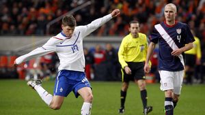 VIDEO** Cum să inventezi un gol: Trei pase și o deviere!