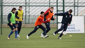 NIMENI nu-i dădea nicio șansă, dar și-a câștigat postul de TITULAR la Steaua în 4 meciuri!** Becali: "Mereu mi-am dorit un așa jucător"