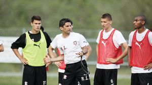 Viitorul sună bine:** Răzvan va pune bază și pe tineri! Cei 6 jucători de pe lista lui Lucescu jr.