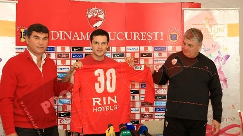 FOTO Vlad Munteanu, prezentat oficial la Dinamo!** „Am venit încărcat cu energie pozitivă”