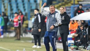 Dorinel Munteanu, prima reacție în scandalul cu președintele Oțelului, care și-ar fi dat demisia de la club din cauza antrenorului și a soției acestuia! EXCLUSIV