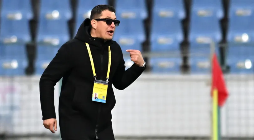 Lui Andrei Prepeliță i s-a cerut demisia după ce Gloria Buzău a remizat și la primul meci de acasă din play-off: ”Sunt obișnuit. Eu îi respect pe oameni, i-am aplaudat.” Ar fi dorit puțină șansă cu Șelimbăr