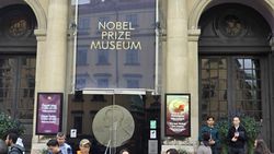 Premiul Nobel lui Gică Hagi pentru optimism! Înainte de Suedia – România, am fost la muzeul celor mai faimoase distincții din lume. EXCLUSIV