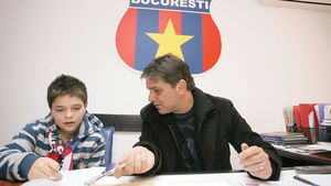 „Mă gândesc  încă la titlu!"