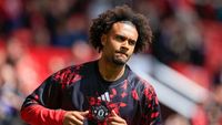 Fotbalistul a plătit o stilistă din Olanda să zboare la Manchester și să-i facă lui curățenie în șifonier