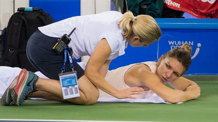 Simona Halep, record de accidentări în 2021! Posibilele cauze ale coșmarului trăit de româncă | ANALIZĂ