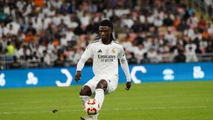 Fault grosolan! Gafă uriașă a lui Camavinga, care face un penalty de amator în finala Real Madrid - FC Barcelona