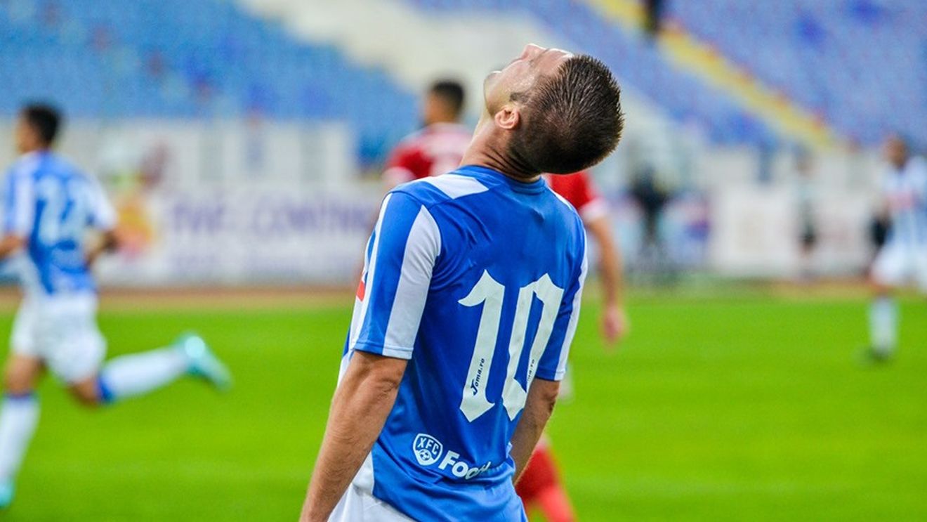 Ce fotbaliști se pot lăuda că au marcat cel puțin trei goluri într-un singur meci roș-albaștrilor. Printre ei, nume grele ca Sorin Cârțu și Rodion Cămătaru