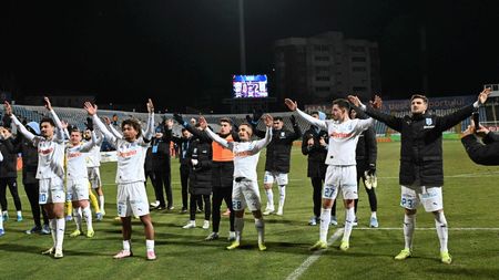 Fanii Craiovei aşteaptă întăriri, dar Mario Felgueiras spune că nu se grăbeşte cu transferurile: „Trebuie să găsim ceva peste ce avem"