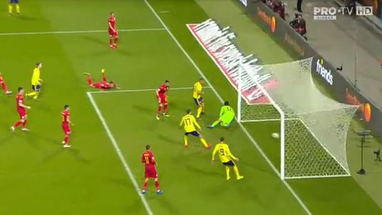 Suedezul care l-a adormit pe Dragoș Grigore și i-a dat gol lui Tătărușanu la colțul scurt are ceva de spus!