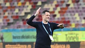 Surpriză! S-a întors la FCSB după 4 luni și poate fi un atu pentru Rădoi