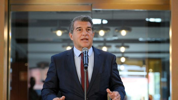 Scandal monstru după „El Clasico!” Joan Laporta, președintele Barcelonei, a dat buzna în vestiarul arbitrilor: „A solicitat explicații!”