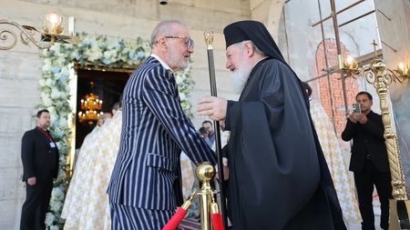 Preotul care slujește în biserica lui Gigi Becali din Pipera a dezvăluit de ce dă miliardarul bani nevoiașilor: „De aceea dăruiește”