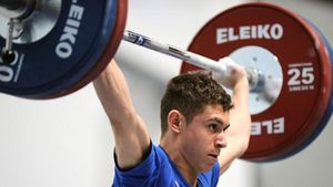 Dublă pentru Florin Croitoru la Europenele de haltere: a cucerit argintul la stilul aruncat și bronzul la total