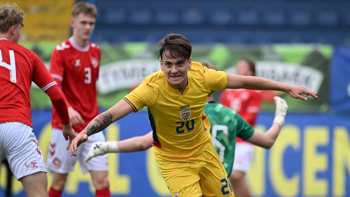 Un atacant român de la Genoa, propus pentru transfer la Rapidul lui Daniel Pancu