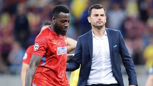 Ruptura Dică - Alibec e totală: "Dacă va pleca Gnohere, Tănase poate juca vârf". Antrenorul FCSB a refuzat să răspundă la întrebarea despre Denis Alibec 

