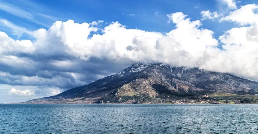 Zeci de români, blocați pe o insulă grecească! Cum s-a ajuns aici