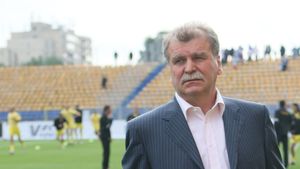 "E Steaua decimată? La ce lot are, mai contează 7 absențe?":))