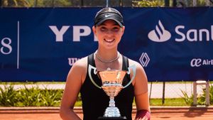 Maria Sara Popa, performanță la Buenos Aires! Este cea mai tânără jucătoare din România ultimilor 15 ani care-și trece în palmares un titlu ITF