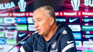 Dan Petrescu și Gică Hagi nu-și vorbesc înainte de Farul - CFR Cluj: „E normal”. Jucătorul de care se teme antrenorul din Gruia și de ce nu joacă Mihai Bordeianu, de fapt