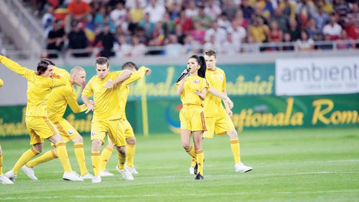 Inna a încălzit atmosfera pe National Arena!** "Sun is up" pentru România