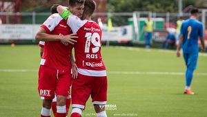 Golgheterul liderului Ligii 2 e la doar 100 de km de focarul de coronavirus de la Suceava. Cum se descurcă Buhăcianu acasă, de ce se simte norocos și modul cum se motivează: ”Fotbalul nu se uită chiar și în perioadele de pauză ca aceasta”