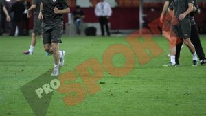Ne facem de râs IAR!? **FOTO Exclusiv: Gazonul de pe Național Arena a cedat la antrenamentul lui Atletico Madrid