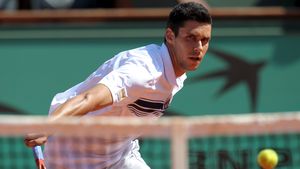 Hănescu, OUT** de la Wimbledon!