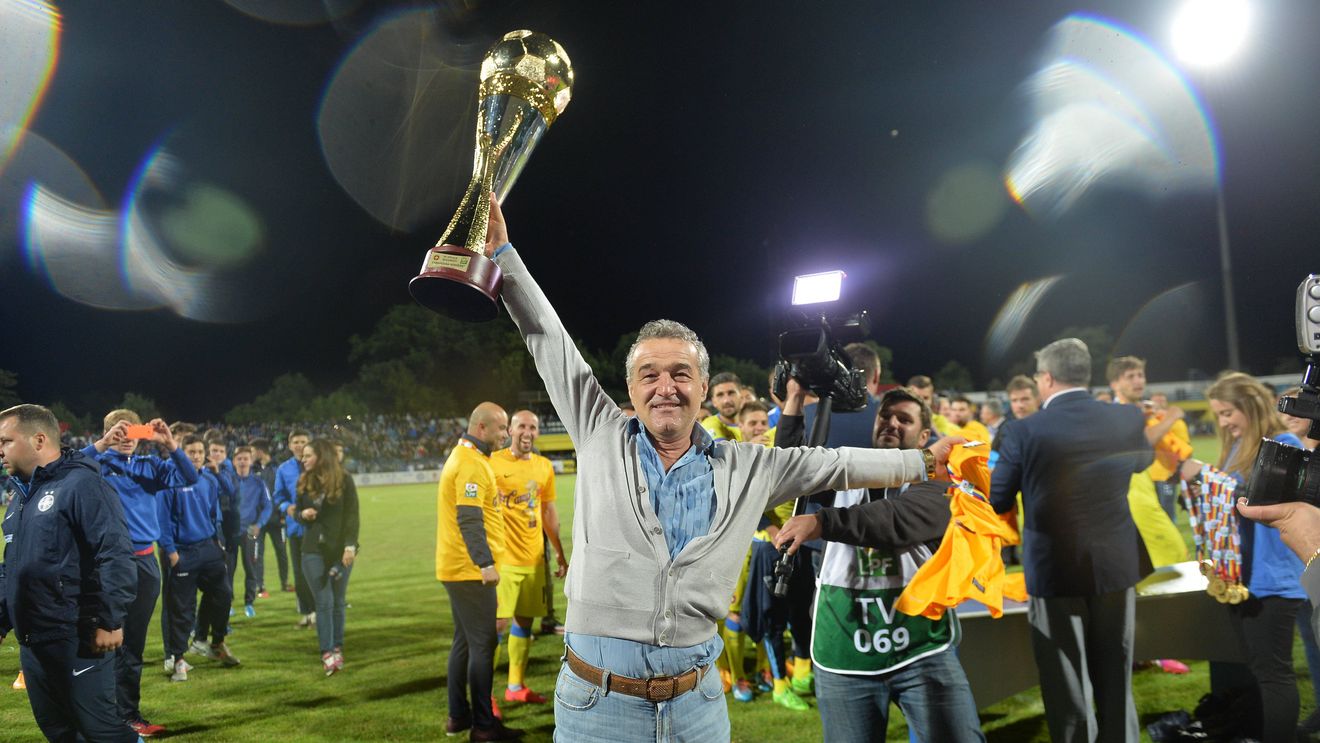 Becali anunță schimbări majore la Steaua: "Intrăm într-o nouă Eră!" Șapte transferuri pentru primăvara Champions League: "Nu mă mai mulțumesc cu grupele"